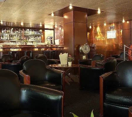大洋洲布雷斯特酒店 酒店