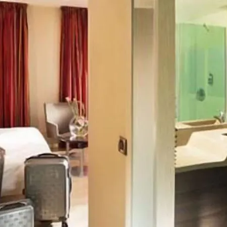Oceania 4* Брест