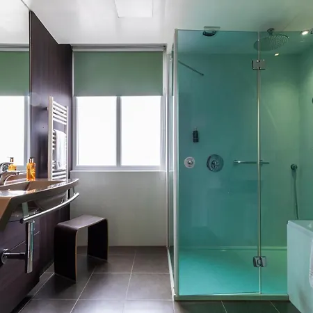 大洋洲布雷斯特酒店