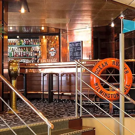 Hotel Oceania