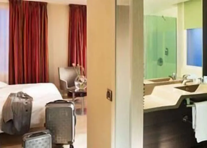 大洋洲布雷斯特酒店 4* 布雷斯特